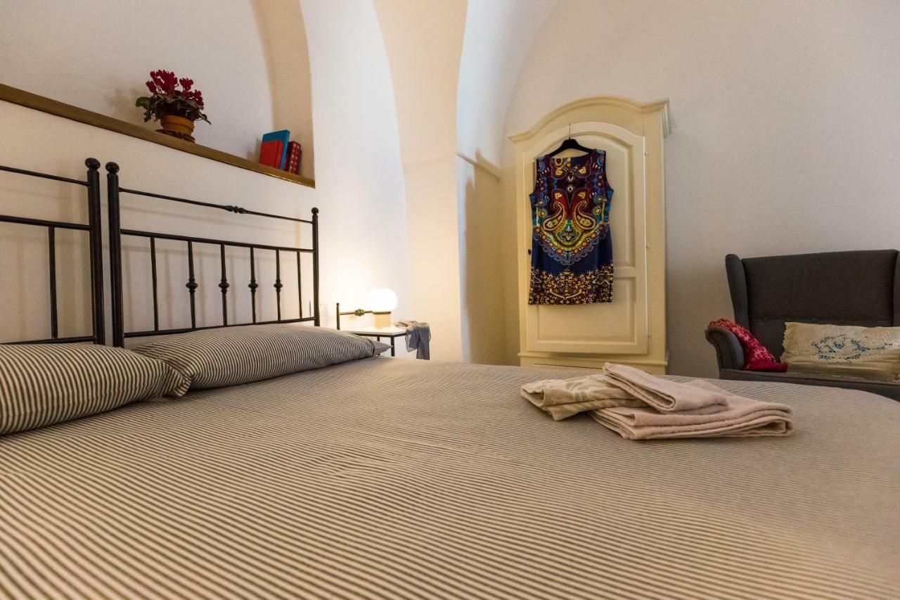 Da Concavo E Convesso Bed & Breakfast Locorotondo Dış mekan fotoğraf